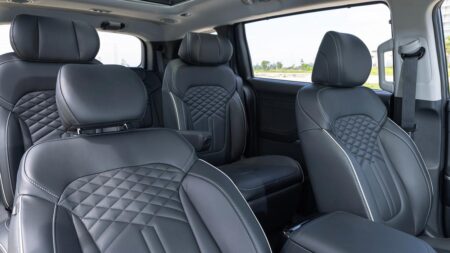 Hyundai Custin - Ảnh 7